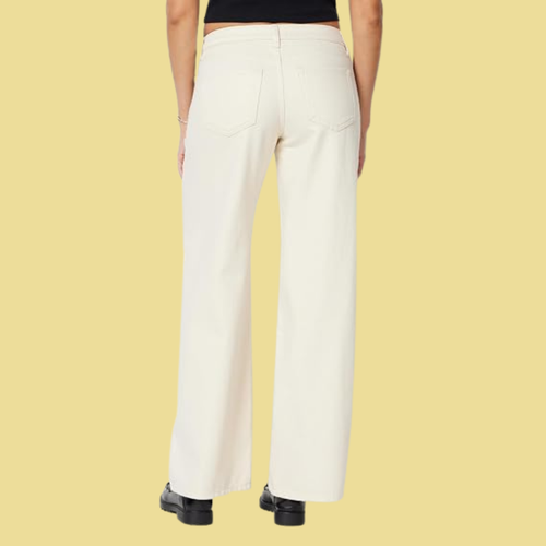 Clara – Weite Jeans in Cremeweiß