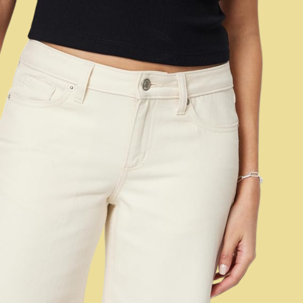 Clara – Weite Jeans in Cremeweiß